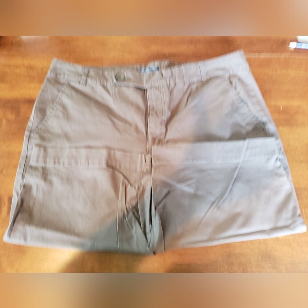 Bandolino‎ Khaki Chino Shorts Tan Cotton Stretch Missy Size 18